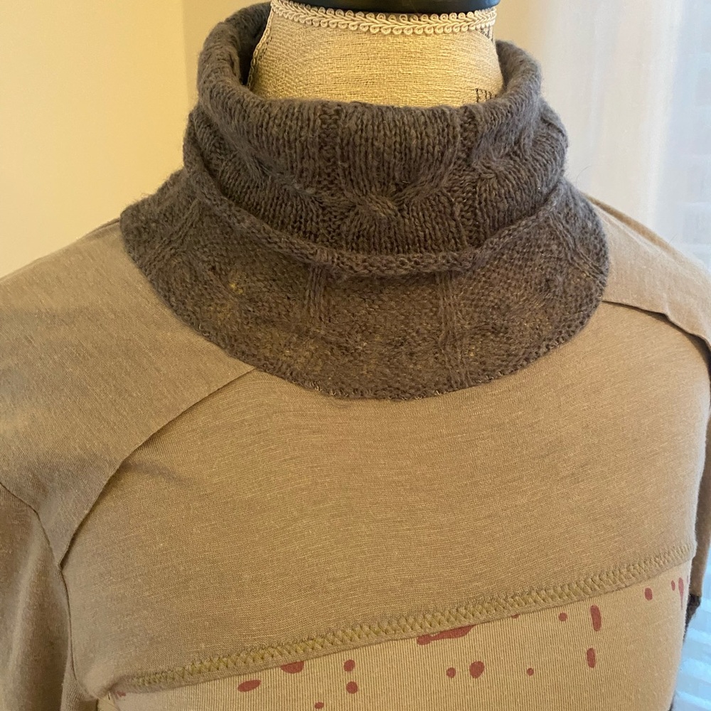 Artistic Long Sleeve Tunic Cotton Dress with Graphic Design Knit Sleeves/Collar - Picture 5 of 7